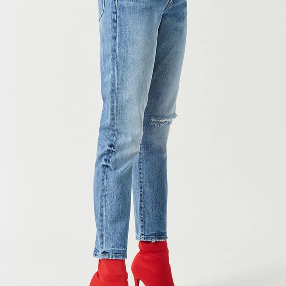 High-Rise Knee-Slit Mom Jeans - Picture 5 of 8